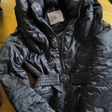 Moncler jakna kratka