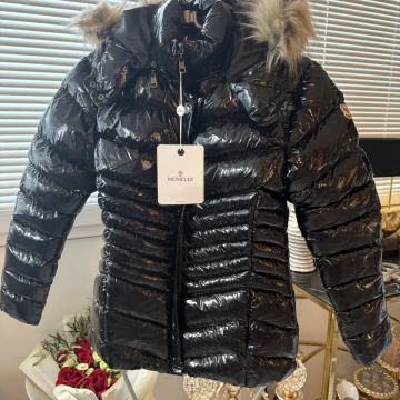 MONCLER jakna nova