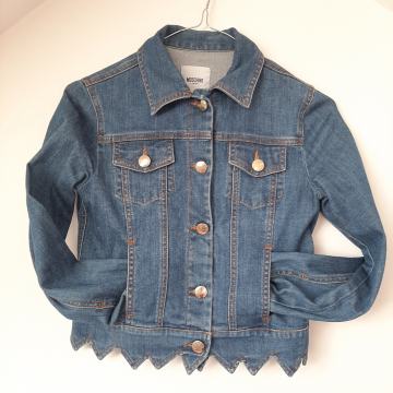 Moschino traper jakna 34 36