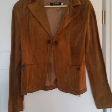 NADINE!  NOVA JAKNA OD BRUŠENE KOŽE! KUPLJENA U MILANU