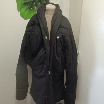 NEOBIČNA JAKNA 38/40