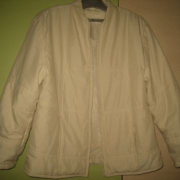 BEŽ - KREM  JAKNA 40/42