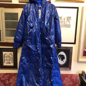 Pinko nova atraktivna jakna.