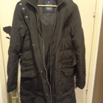 Playlife vel.L  kvalitetna ugodna i topla jakna