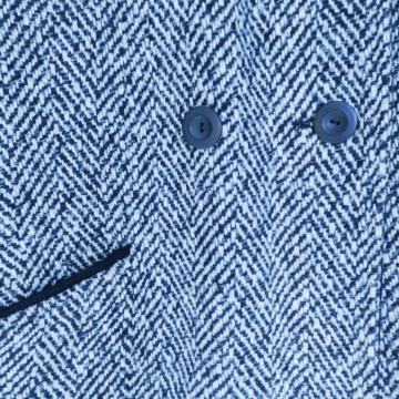 Praktična crno-bijela jakna