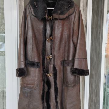 Prava koža s krznom x 2