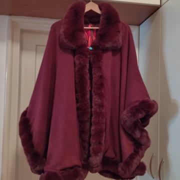 PREKRASNA NOVA PELERINA