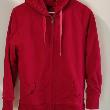 Crvena hoodie jaknica vl.S / TOTALNA ČISTKA