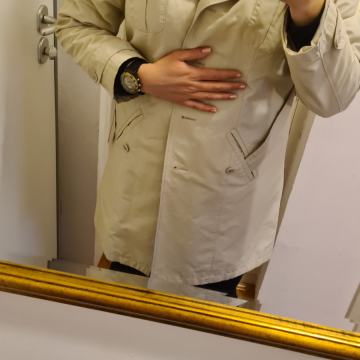 Prljavobijeli ženski baloner