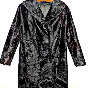 Bunda od dlake crnog kozlica