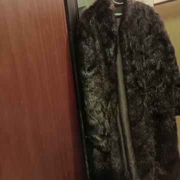 Prodajem bundu od nutrije vel.44