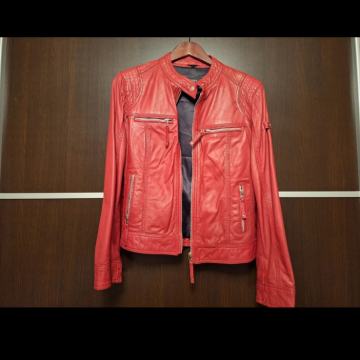 Prodajem jaknu CABRINI  br 38