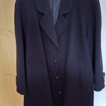 prodajem kaput 100%vuna