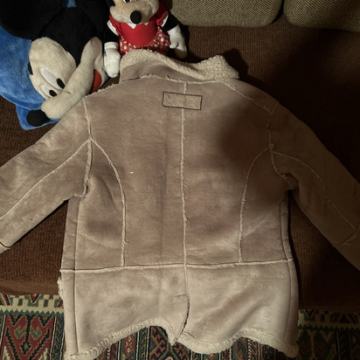 Prodajem žensku jaknu