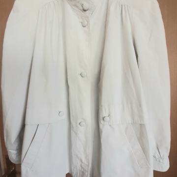 LAGANA ŽENSKA JAKNA