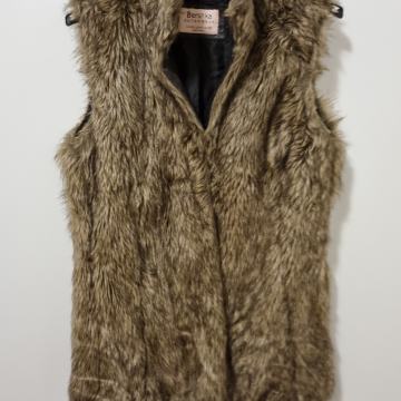 PRSLUK BERSHKA vel.M