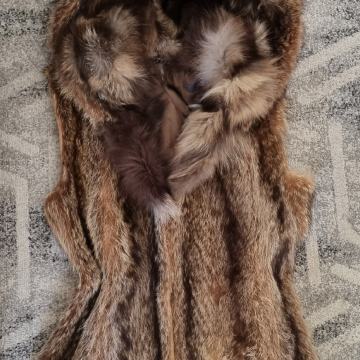 PRSLUK S KAPULJACOM vel 40 42