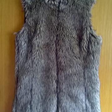 PRSLUK OD UMJETNOG KRZNA "BERSHKA" - VEL.M