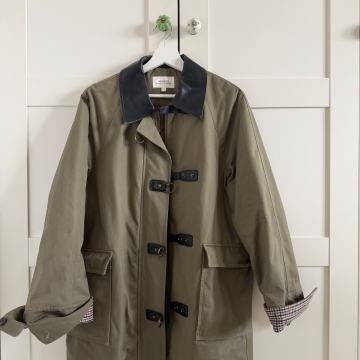 Reserved limited jakna