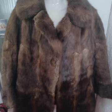 Rieger Munchen smeđa bunda od pravog krzna L