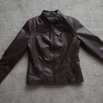 Smeđa jakna M veličina