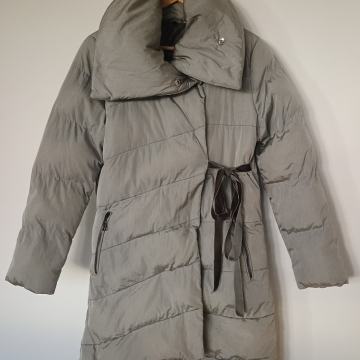 Prošivena srebrna jakna