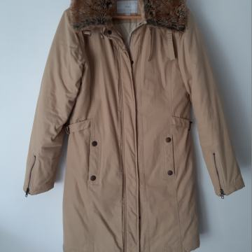 svjetlo bež jakna - kaput 38-40