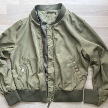 TALLY WEIJL zelena jakna