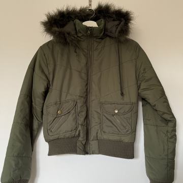 Tamno zelena jakna vl.S/M / RASPRODAJA