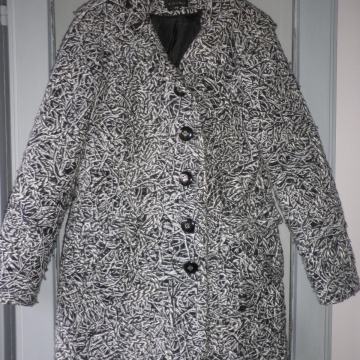 TOPLA ŽENSKA JAKNA / KAPUT 36 - 38 S