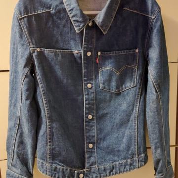 traper jakna Levis