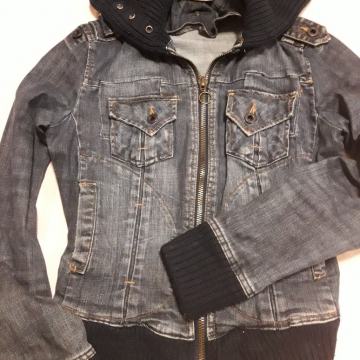 TRAPER JAKNA MANGO vel.M