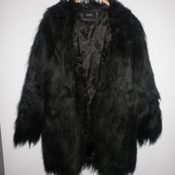 UNREAL FUR - TOPLA ŽENSKA JAKNA / BUNDA 38 M