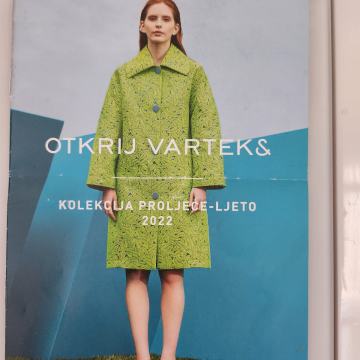 Varteks jakna s plakata 2022.