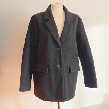 VERO MODA SIVA JAKNA /DUGI SAKO