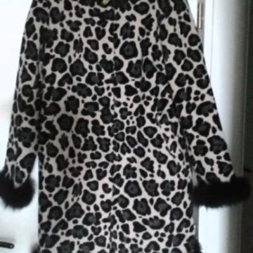 VIA FARINI! TOPBRAND!VUNENI POSEBAN .KAPUT..KRZNENI DETALJI