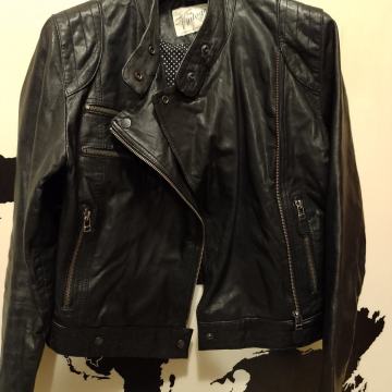 Vintage vel.M kožna kvalitetna i vrlo ugodna jakna rokerica