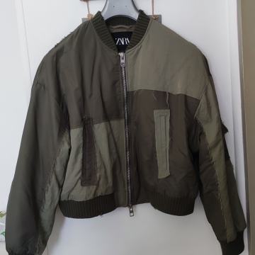 Zara bomber jakna