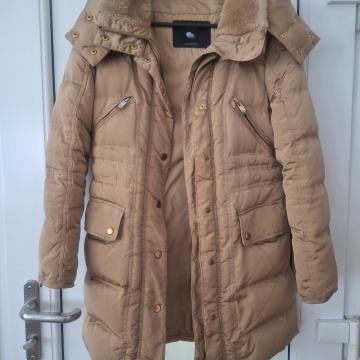 ZARA jakna od perja vel M