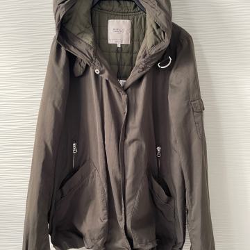 zara jakna vjetrovka parka s novo