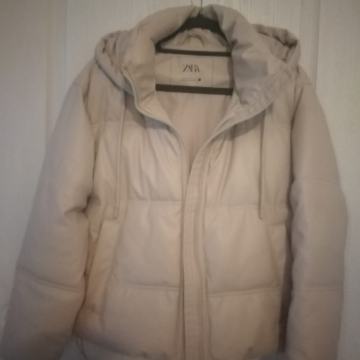 Zara, kratka ženska jakna prodajem