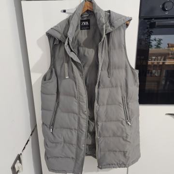 Zara prsluk L/XL NOVI