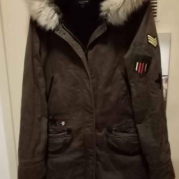 Zara vel. S kvalitetna topla jakna bez greške