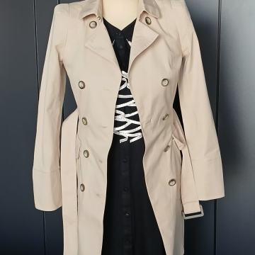 ZARA WOMAN mantil velicina 36