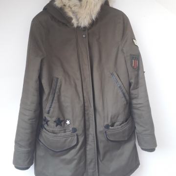 Zara zimska jakna sa krznom 36