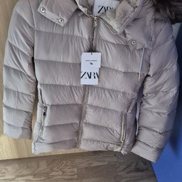 Zara zimska jakna vel M