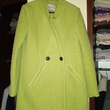 Zeleni kaputić, Stradivarius