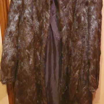 Ženska bunda nutrija vel. 42-44