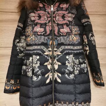 ŽENSKA JAKNA S KAPULJAČOM, vel. S