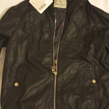 jakna M 15€